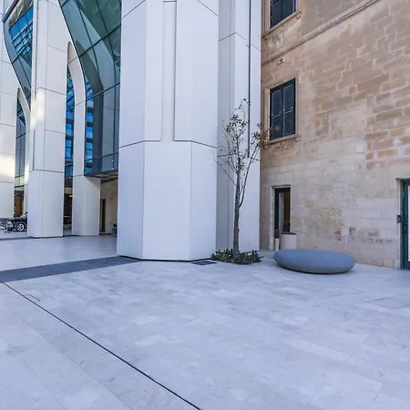 On Cloud Nine In Malta's Tallest Tower Апартаменты Сент Джулианс