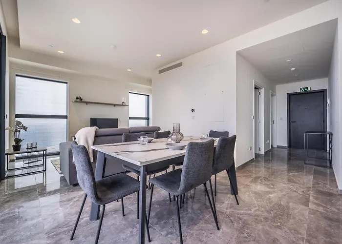 Апартаменты On Cloud Nine In Malta's Tallest Tower