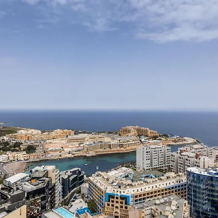 Lejlighed On Cloud Nine In Malta's Tallest Tower *